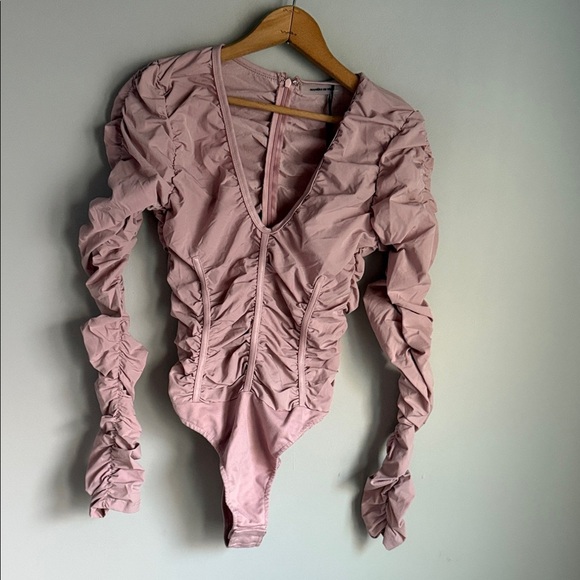 NEW Manière De Voir pink ruched long sleeve bodysuit 6 - Picture 2 of 9